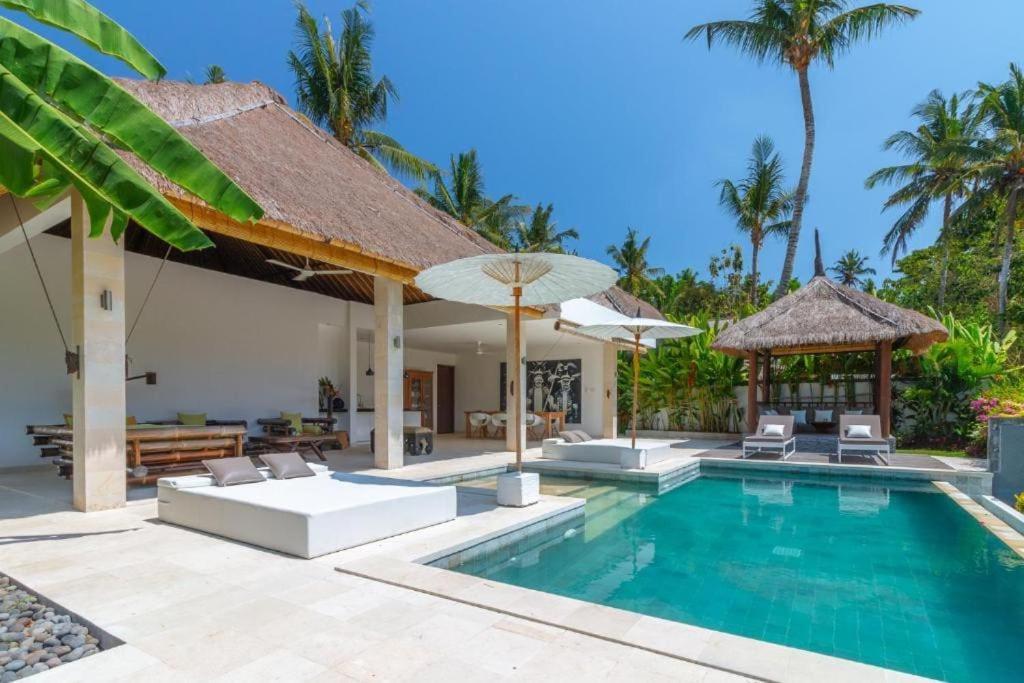 Villa Hidden Pearl, With Private Cook And Pool Karangasem  Exterior photo