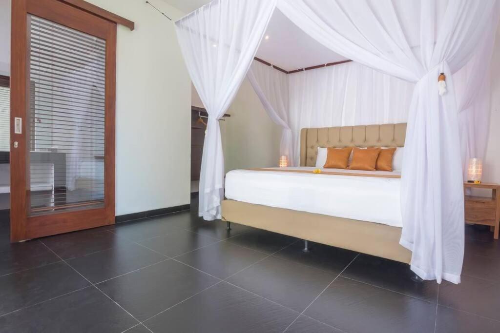 Villa Hidden Pearl, With Private Cook And Pool Karangasem  Exterior photo