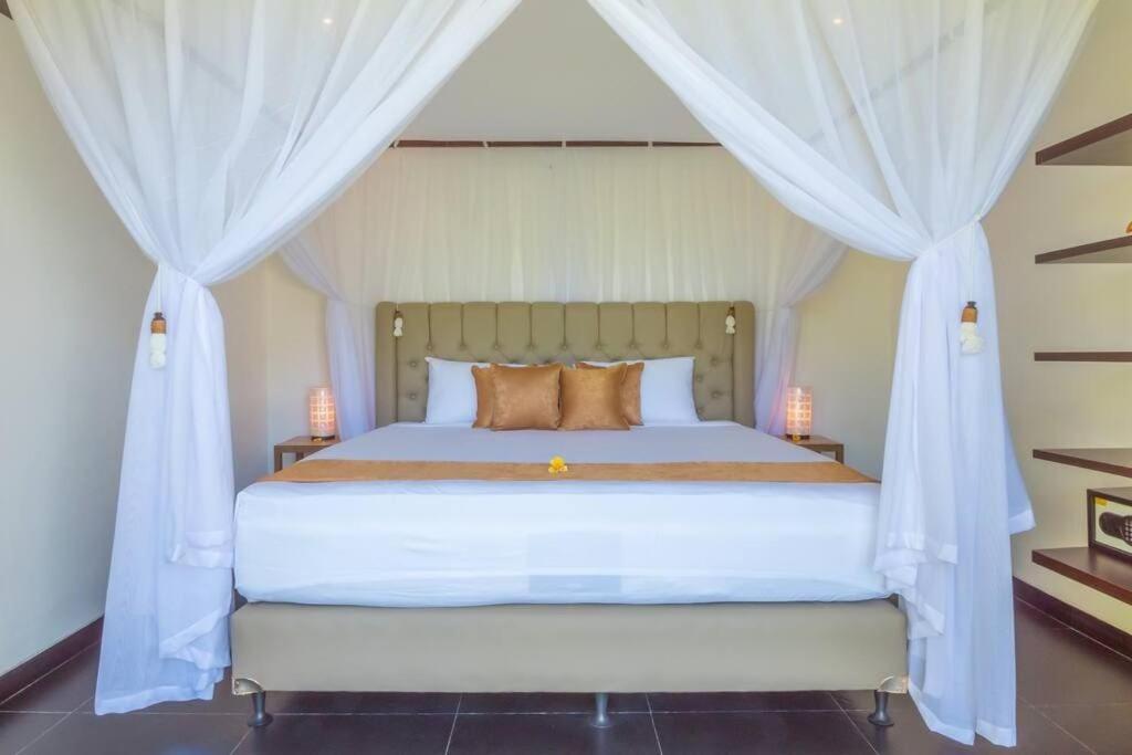 Villa Hidden Pearl, With Private Cook And Pool Karangasem  Exterior photo