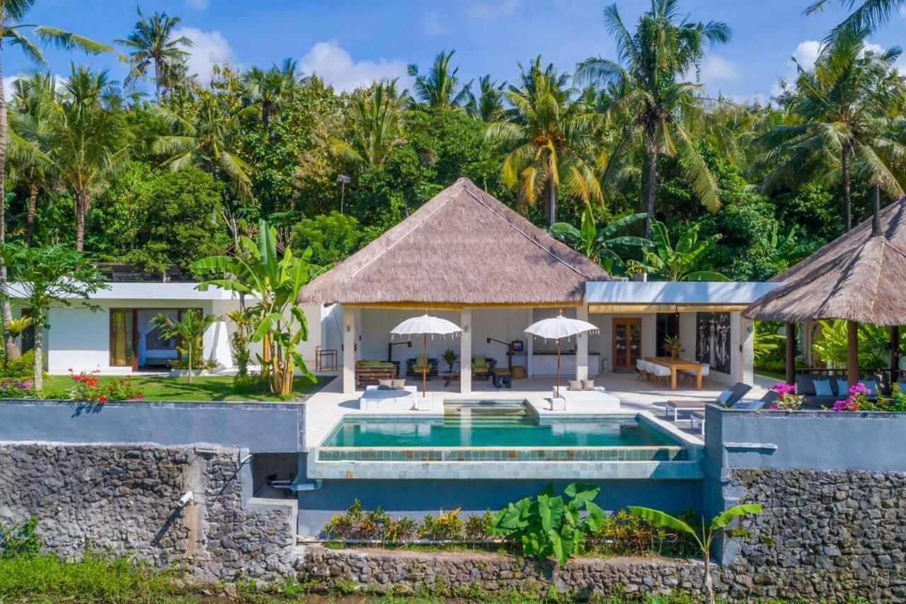 Villa Hidden Pearl, With Private Cook And Pool Karangasem  Exterior photo